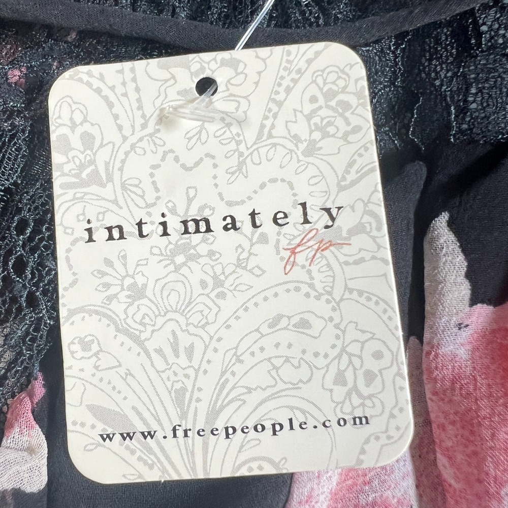 Free People Intimately Black Pink Floral Lace Sheer Peplum Top NWT Sz S Babydoll - Picture 4 of 15